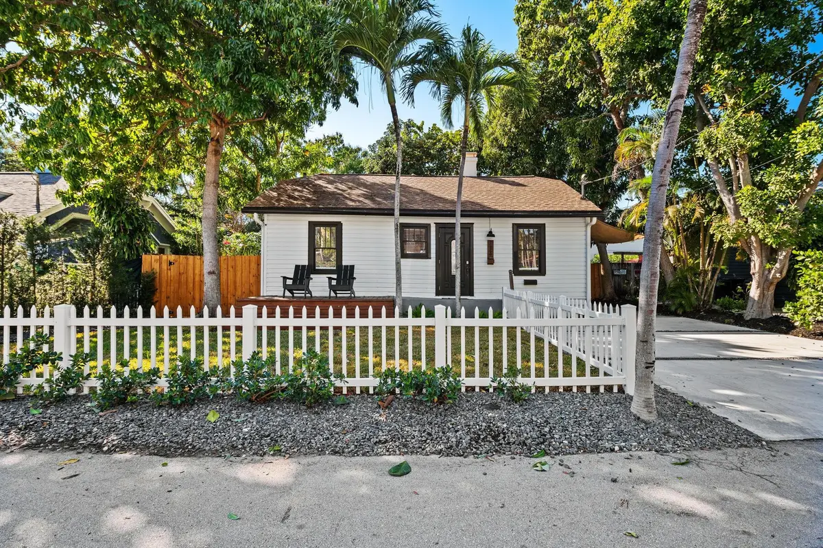 713 NE 17th Road, Fort Lauderdale, FL 33304 - #1