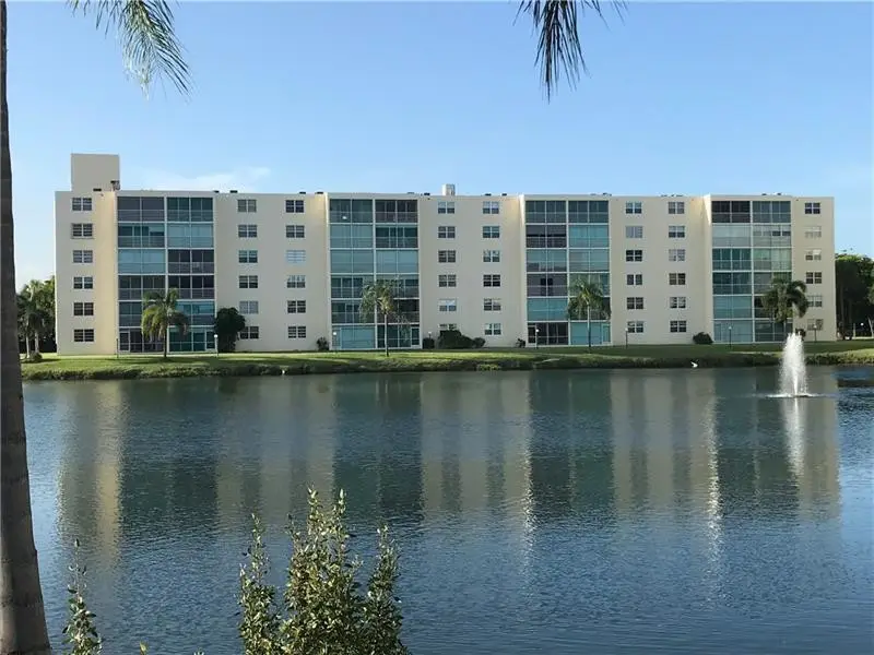 425 SE 11th Terrace #302, Dania Beach, FL 33004 - #1