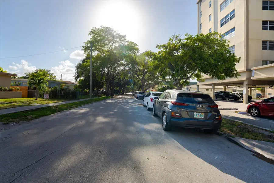 1811 Jefferson Street #304, Hollywood, FL 33020 - #2