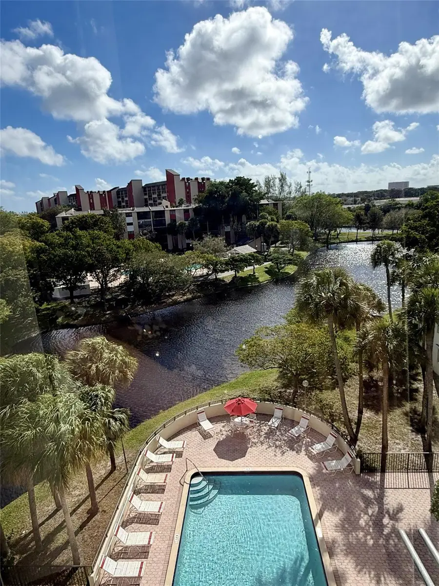2304 S Cypress Bend Drive #615, Pompano Beach, FL 33069 - #2