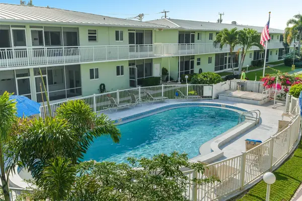 2100 NE 38th Street #138, Lighthouse Point, FL 33064