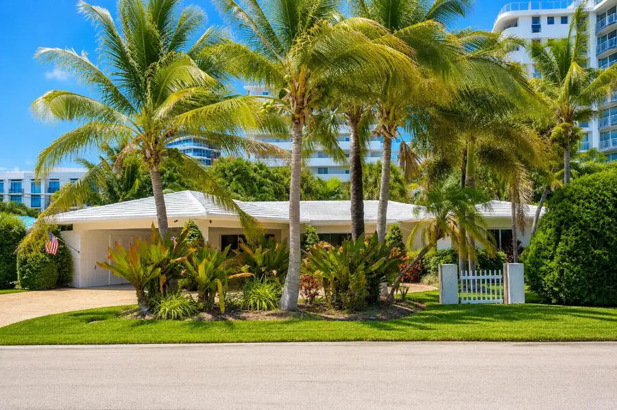 2200 NE 32nd Avenue, Fort Lauderdale, FL 33305 - #2