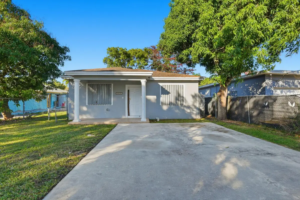10131 W Indigo Street, Miami, FL 33157 - #1