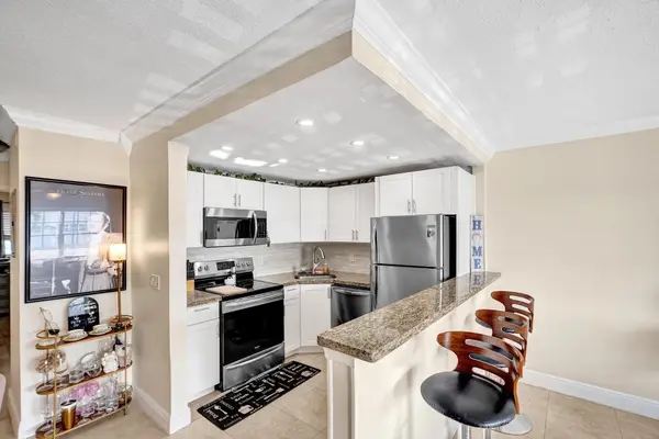 5201 NE 24 #A-203, Fort Lauderdale, FL 33308