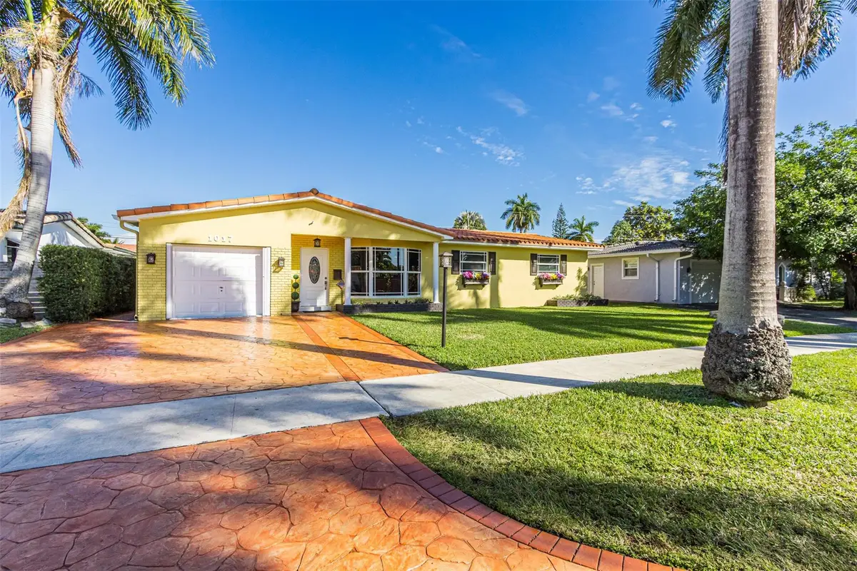 1017 NE 4th Street, Hallandale Beach, FL 33009 - #1