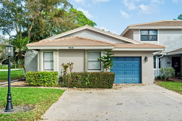 742 N Shore Drive #742, Deerfield Beach, FL 33442