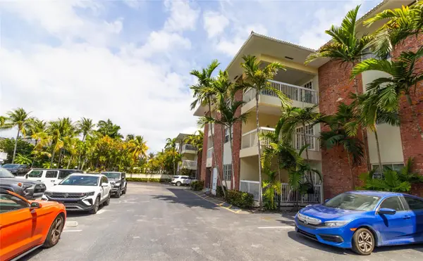 2424 SE 17th Street #305B, Fort Lauderdale, FL 33316