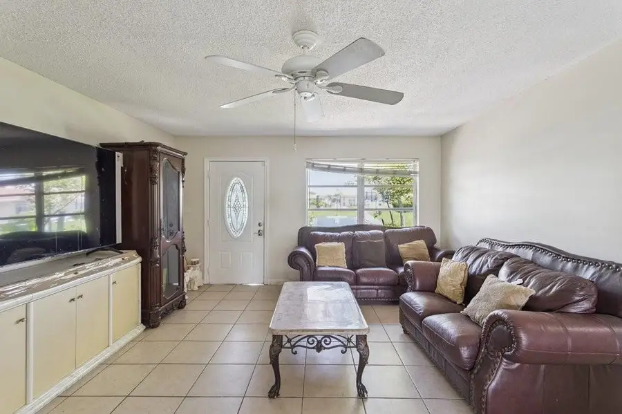 6708 NW 57th Drive, Tamarac, FL 33321 - #2