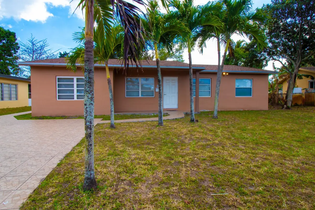 6860 Broadmoor, North Lauderdale, FL 33068 - #1