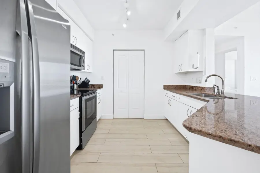 1830 Radius Drive #523, Hollywood, FL 33020 - #3