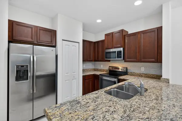 4234 N Dixie Highway #122, Oakland Park, FL 33334