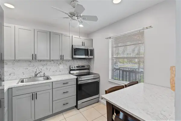 1 Abbey Lane #201, Delray Beach, FL 33446