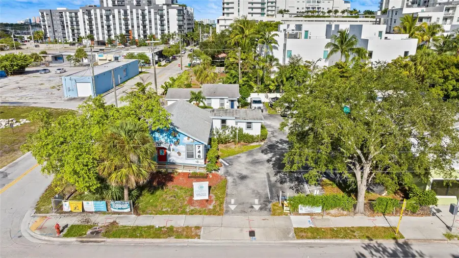 724-746 NE 3rd Avenue, Fort Lauderdale, FL 33304 - #2