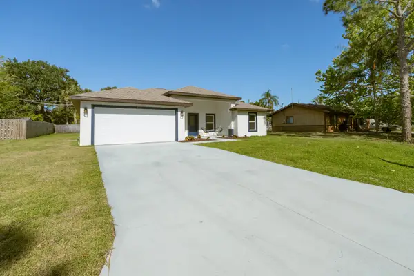 478 Fillmore Avenue Ne, Palm Bay, FL 32907