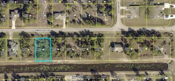 956 Candlelight Drive, Lehigh Acres, FL 33974