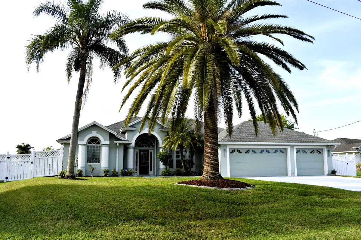 830 SW College Park Road, Port Saint Lucie, FL 34953 - #1