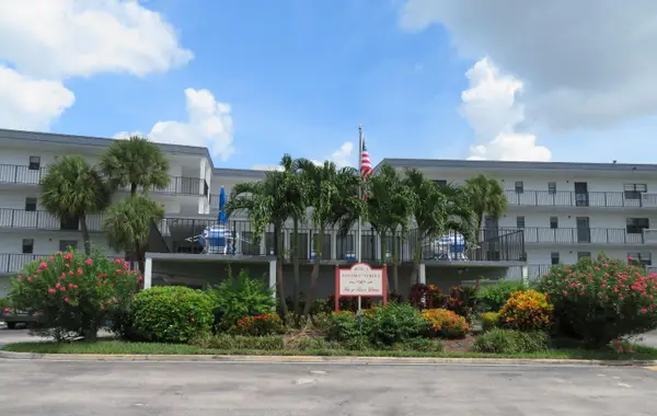 9233 SW 8th Street #119, Boca Raton, FL 33428