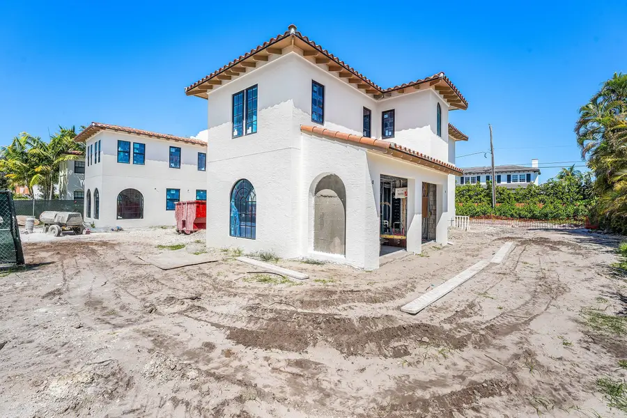 221 Monroe Drive, West Palm Beach, FL 33405 - #3