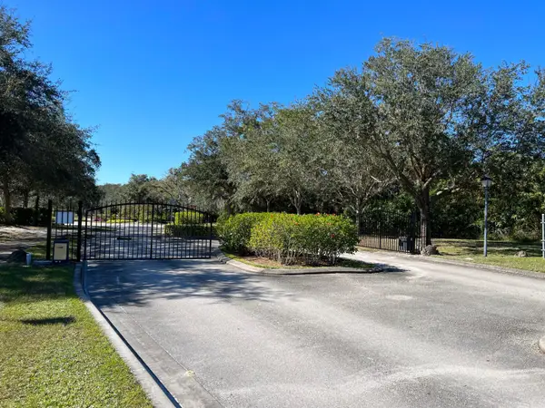 11324 Ganesh Way, Sebastian, FL 32958