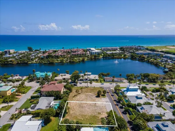 403 Olympus Drive, Juno Beach, FL 33408