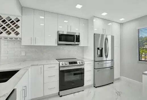 7076 Huntington Lane #407, Delray Beach, FL 33446