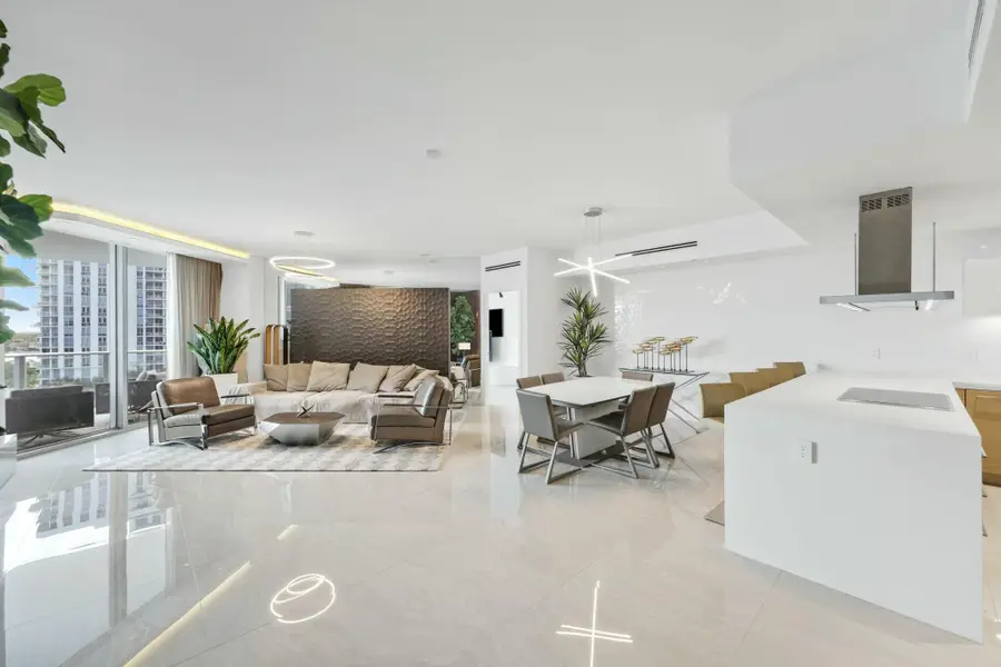 17301 Biscayne Boulevard #707, North Miami Beach, FL 33160 - #3