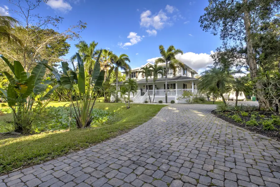 6402 SW 185th Way, Southwest Ranches, FL 33332 - #2