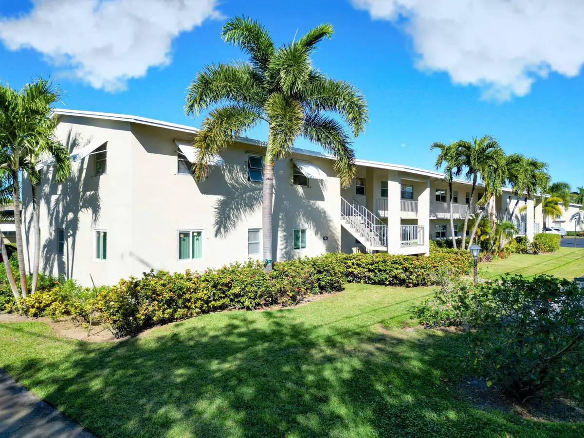 301 Circle Drive S #103, Boynton Beach, FL 33435 - #1