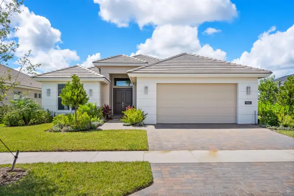 9404 SW Pinnacle Place, Port St Lucie, FL 34987