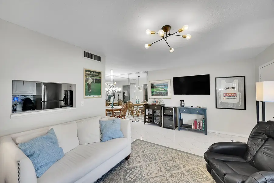 632 Snug Harbor Drive #D3, Boynton Beach, FL 33435 - #3