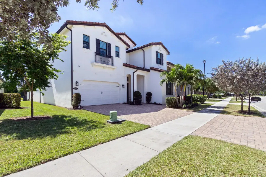 8451 Grand Prix Lane, Boynton Beach, FL 33472 - #3