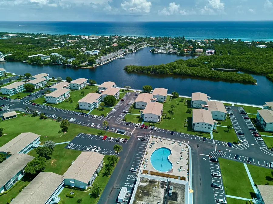 880 Horizons W #102, Boynton Beach, FL 33435 - #3