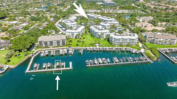 1015 Bay Colony Drive S #& Slip 17, Juno Beach, FL 33408
