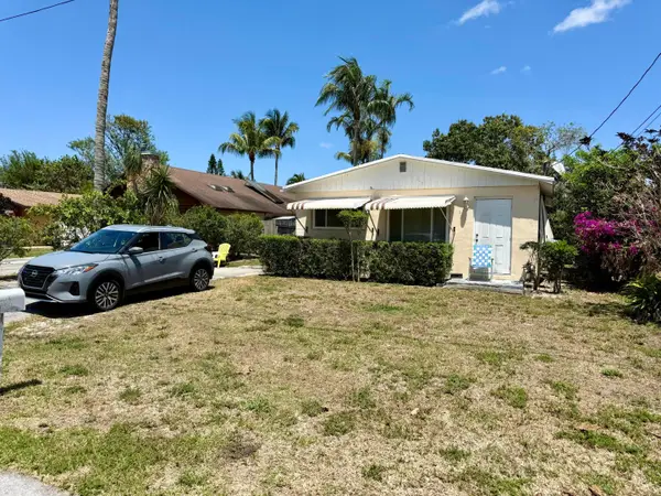 3520 Suncrest Road, Lake Worth, FL 33467