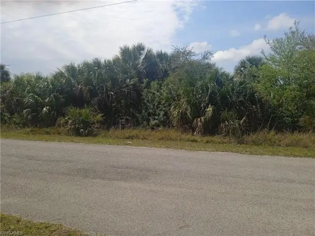 2605 N Hanna Avenue, Lehigh Acres, FL 33971 - #2