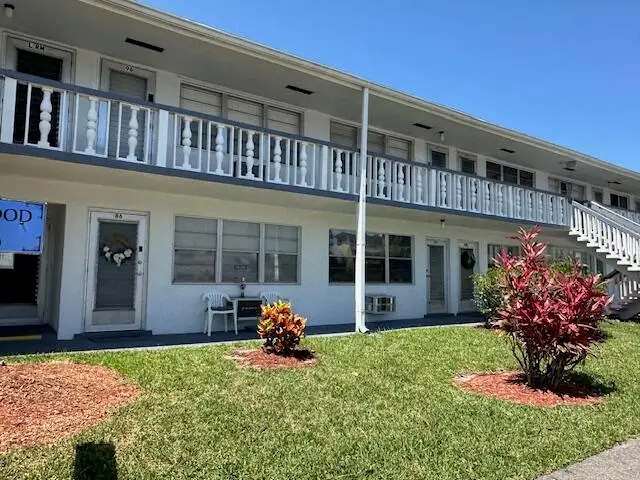 98 E Kingswood E #E, West Palm Beach, FL 33417 - #3