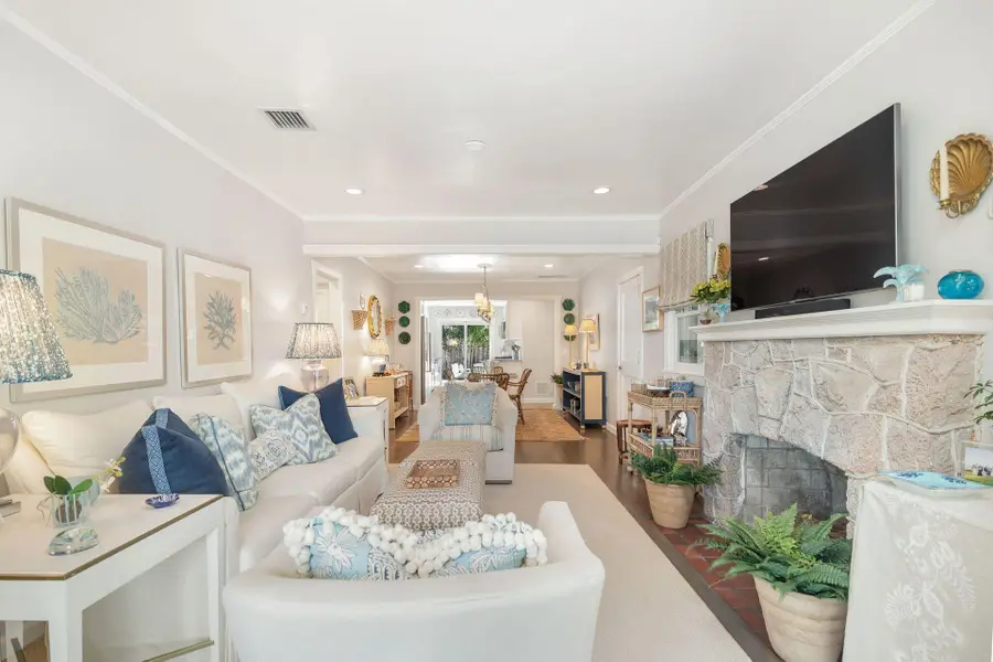 216 Lakeland Drive, West Palm Beach, FL 33405 - #3