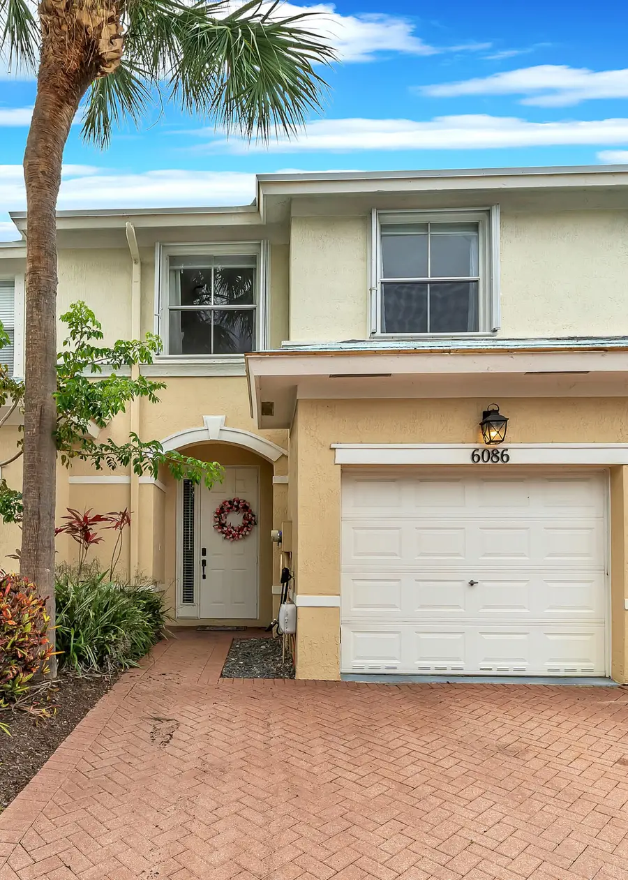 6086 Seminole Gardens Circle, Riviera Beach, FL 33418 - #2