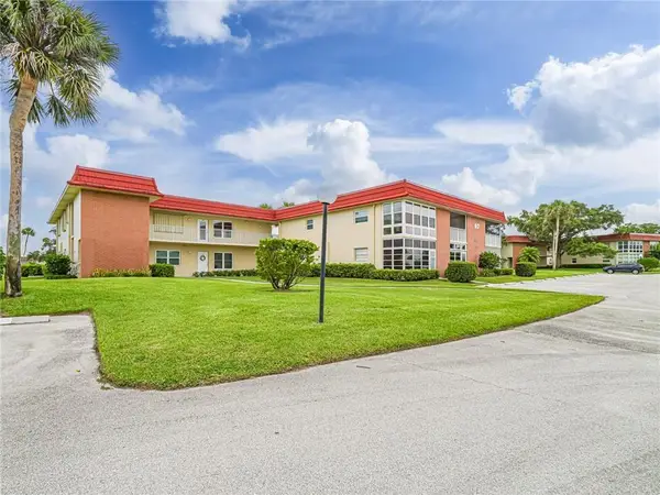 97 Spring Lake Drive #104, Vero Beach, FL 32962