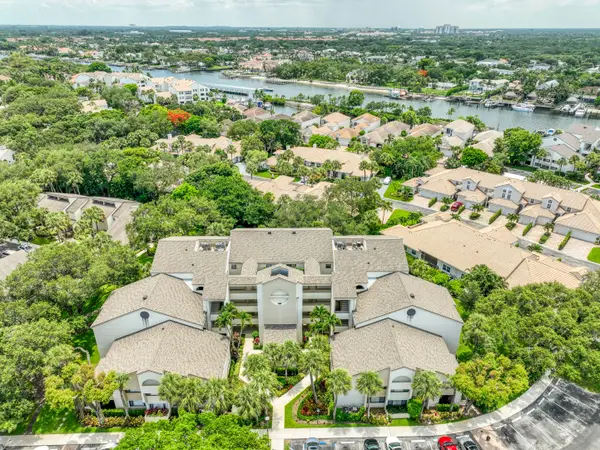 325 Oak Harbour Drive, Juno Beach, FL 33408