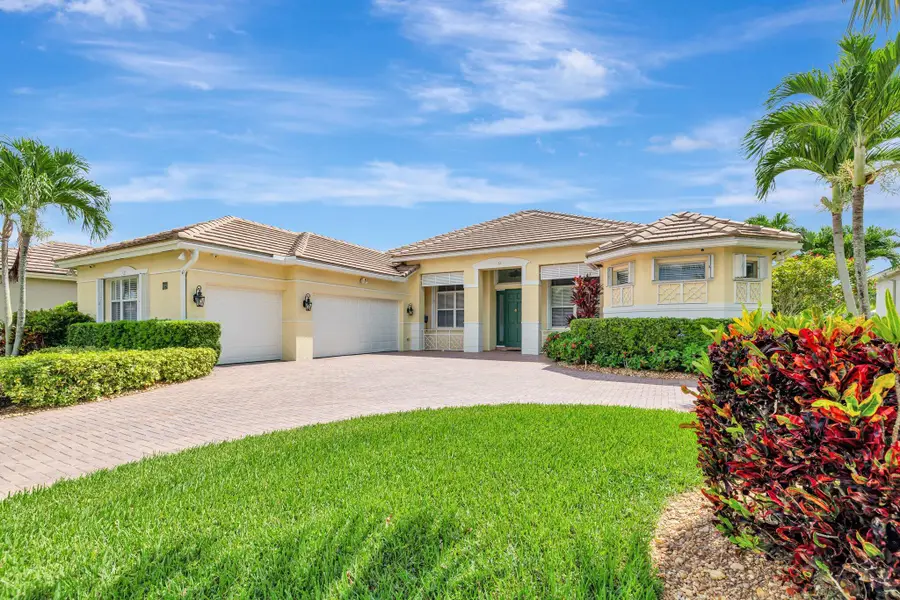 699 SW River Bend Circle, Stuart, FL 34997 - #2