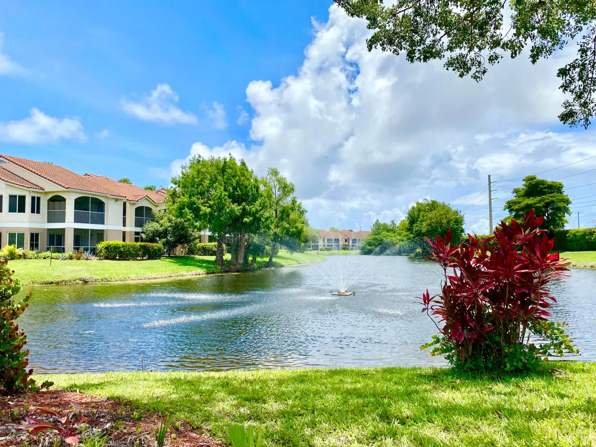 815 W Boynton Beach Boulevard #16-201, Boynton Beach, FL 33426 - #1