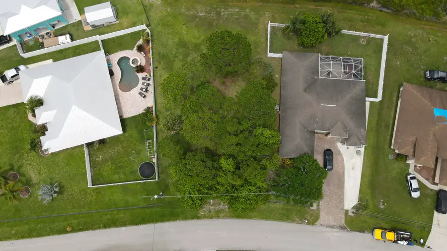 5522 NW Cordrey Street, Port Saint Lucie, FL 34986 - #3