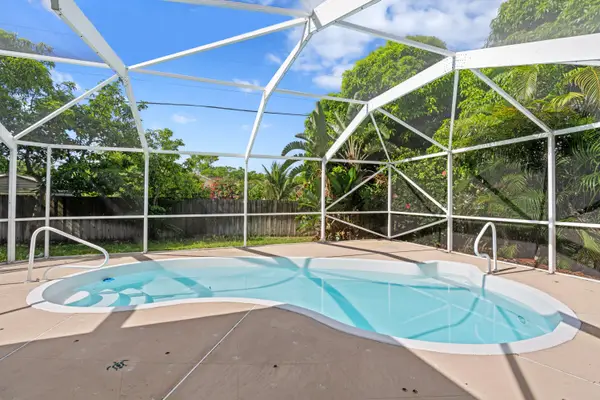 1042 SW Janette Avenue, Port St Lucie, FL 34953