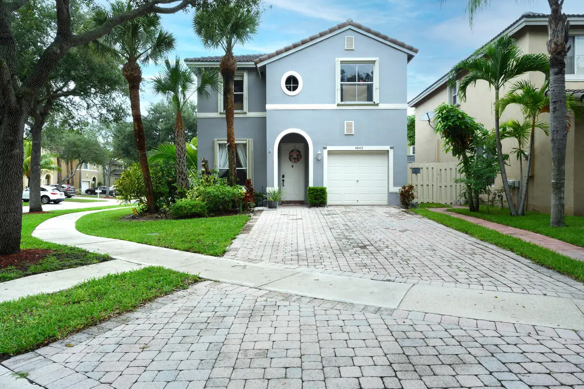 4043 Lake Tahoe Circle, West Palm Beach, FL 33409 - #1