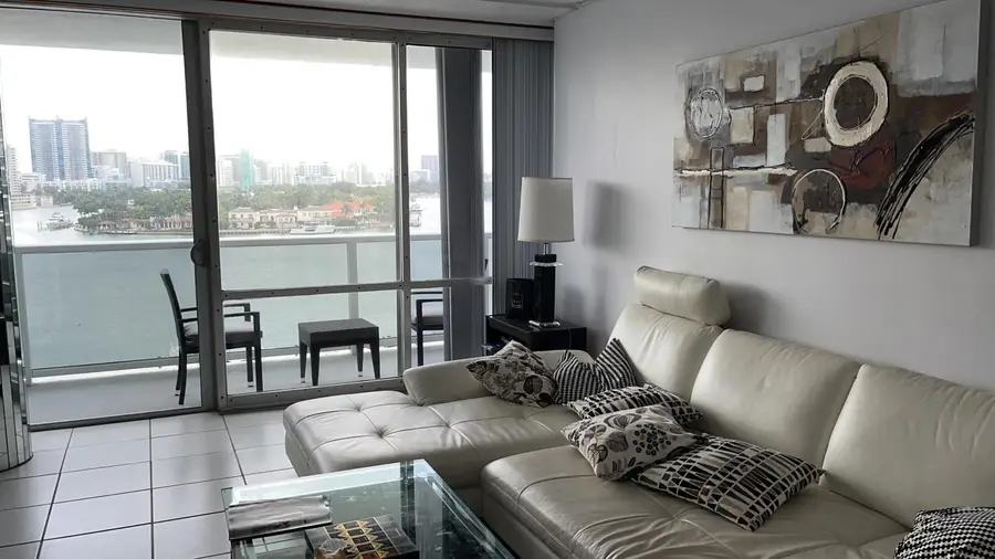 900 Bay Drive #706, Miami Beach, FL 33141 - #3