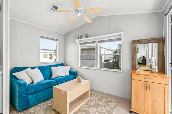 12 Hibiscus Drive #H, Briny Breezes, FL 33435