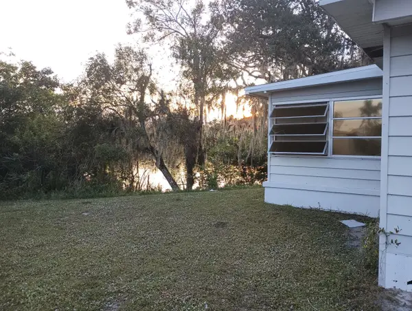 5 Quintana Roo Court, Port St Lucie, FL 34952