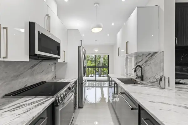 11311 Pond View C203 Drive #C203, Wellington, FL 33414