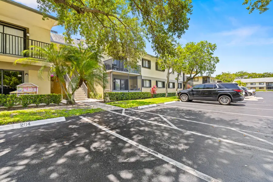 610 Trace Circle #206, Deerfield Beach, FL 33441 - #2